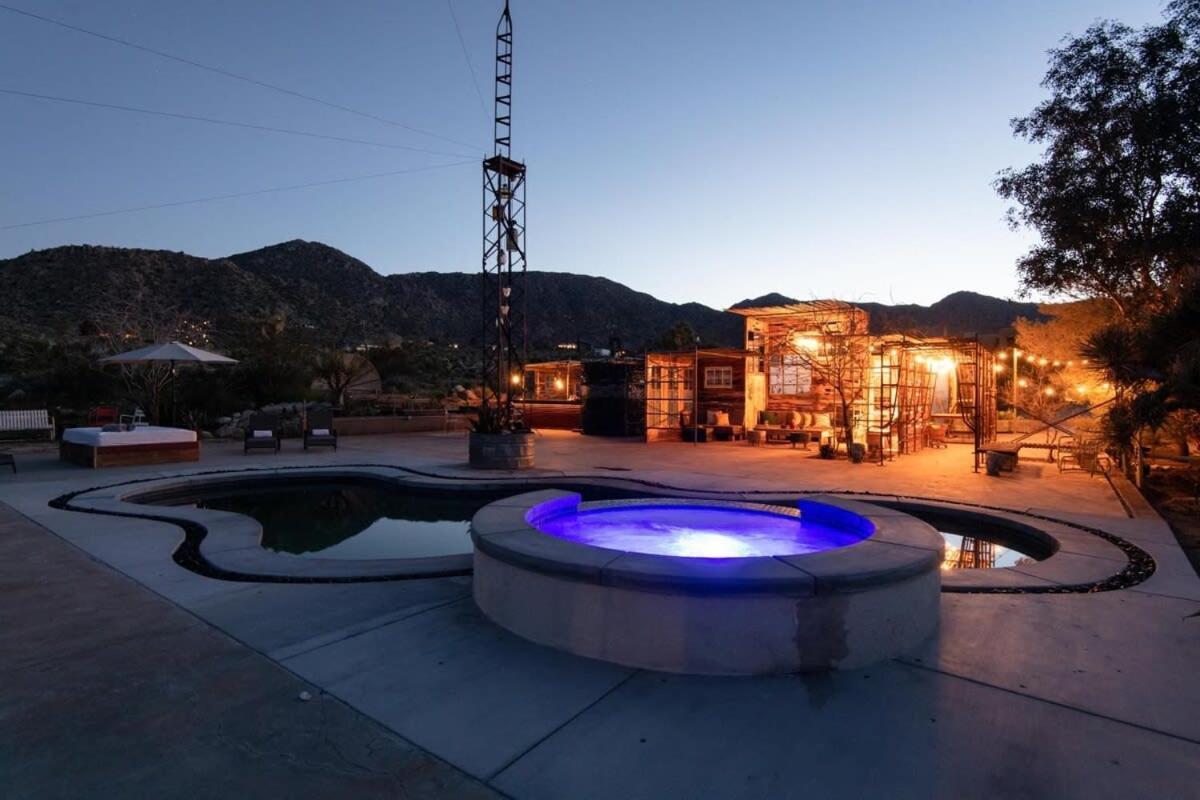 Renovated Lodge - Room 3 With Pool Access Joshua Tree Exteriér fotografie