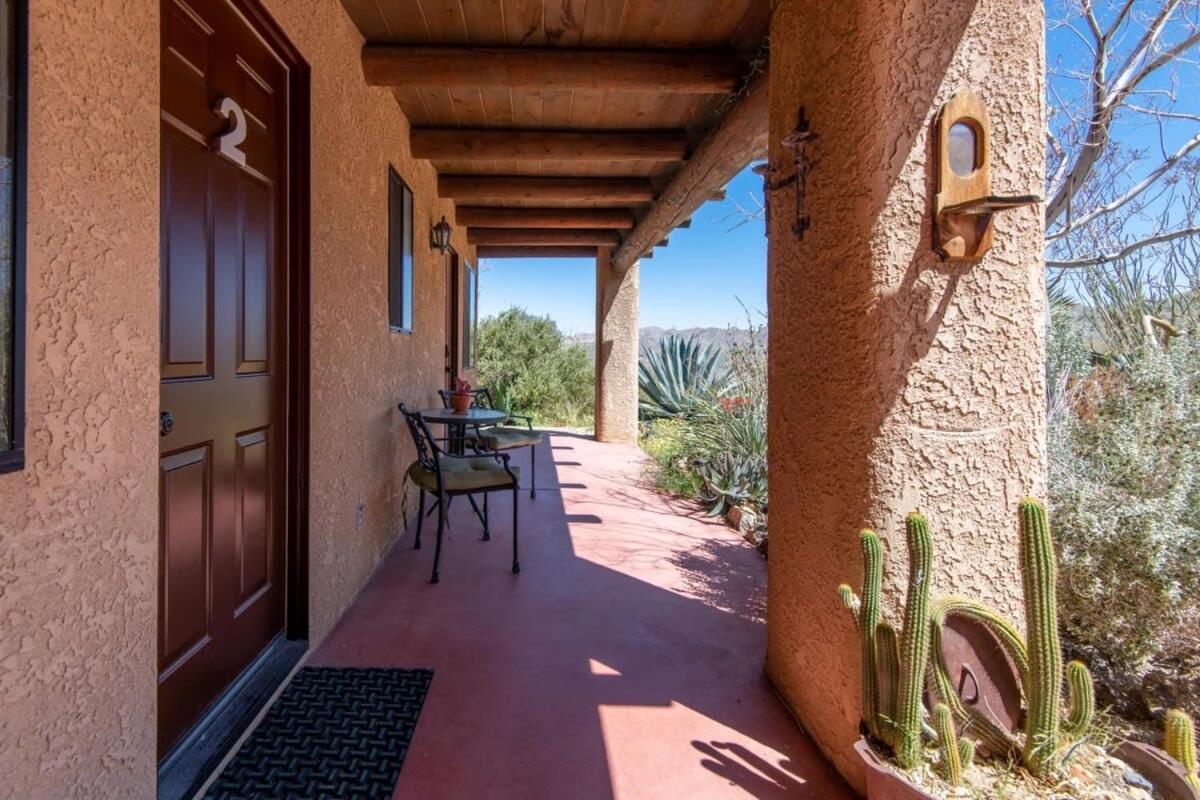 Renovated Lodge - Room 3 With Pool Access Joshua Tree Exteriér fotografie