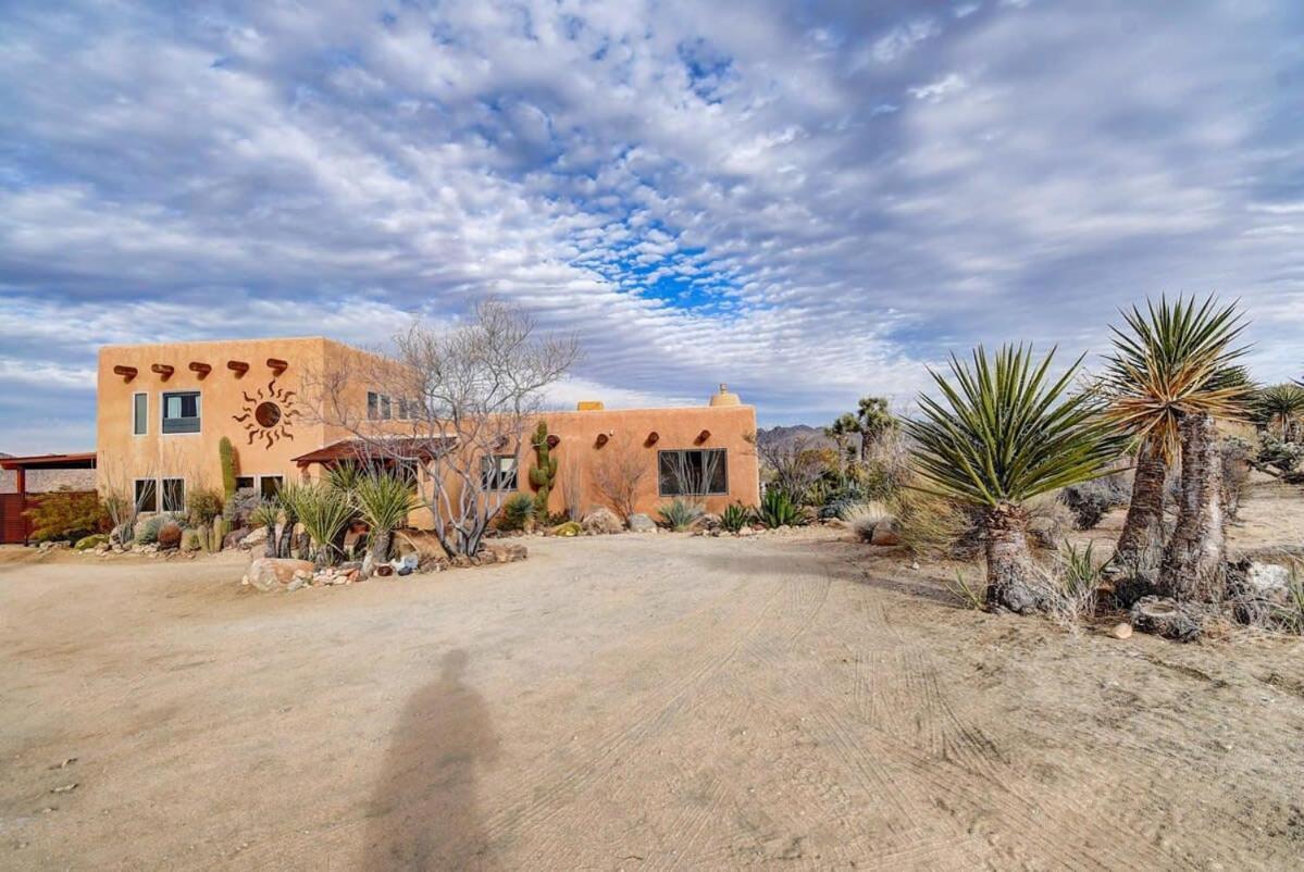 Renovated Lodge - Room 3 With Pool Access Joshua Tree Exteriér fotografie